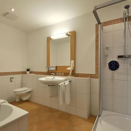 Gut Funkenhof 호텔 순데름