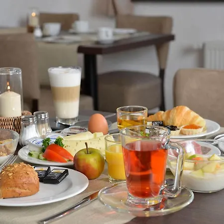 Gut Funkenhof 호텔 순데름