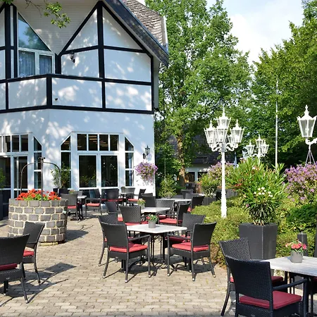 Gut Funkenhof 호텔 순데름